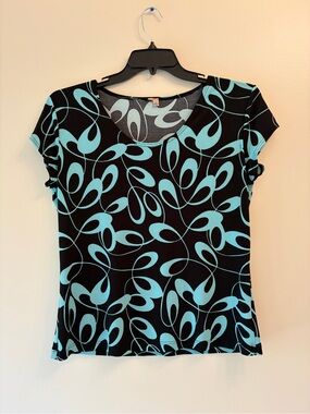 Funky 90s Y2k Black & Aqua Leaf-Print Scoop Neck Women’s Top